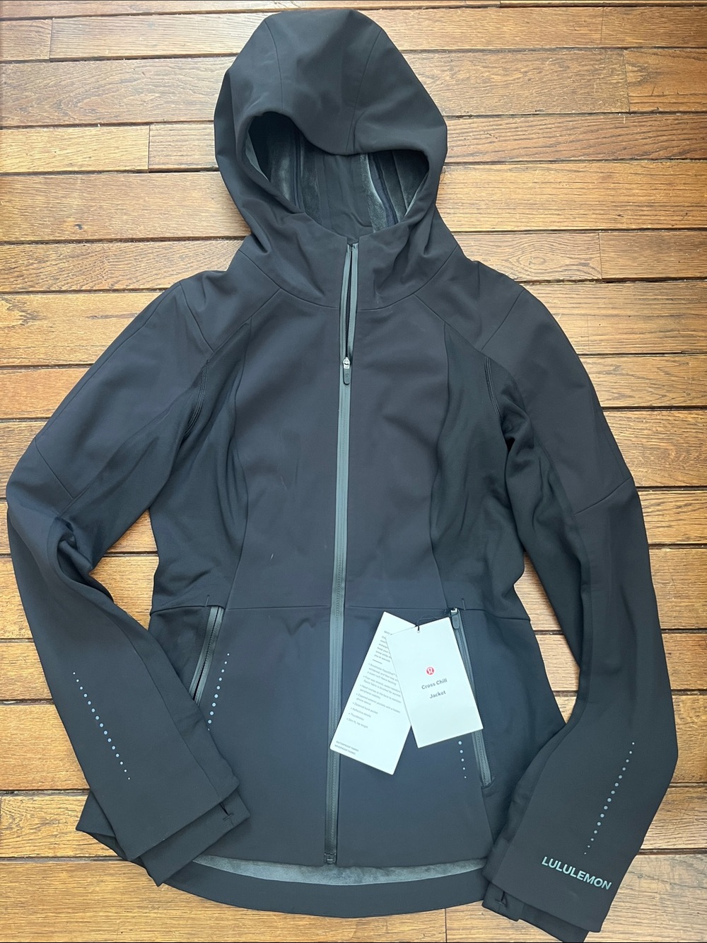 Lululemon Black Cross Chill Waterproof Jacket Size Small New With Tags NWT